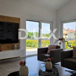 ISTRA, MOTOVUN - Besprijekorna vila na rubu naselja