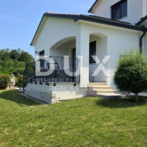 ISTRA, MOTOVUN - Besprijekorna vila na rubu naselja