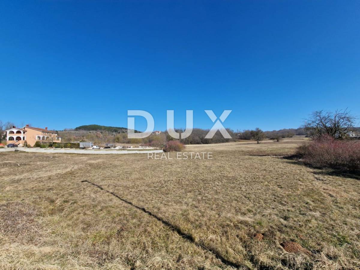 ISTRA, MOTOVUN - Građevinsko zemljište 1820m2 u blizini svih sadržaja