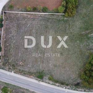 ISTRA, MOTOVUN - Građevinsko zemljište 1820m2 u blizini svih sadržaja