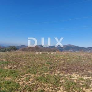 ISTRA, MOTOVUN - Građevinsko zemljište s pogledom na Butonigu