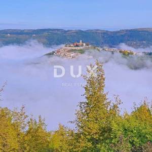 ISTRA, MOTOVUN - Kamene kuće s panoramskim pogledom