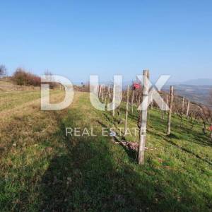 ISTRA, MOTOVUN, KAŠĆERGA - Građevinsko zemljište s građevinskom dozvolom, panoramski pogled!