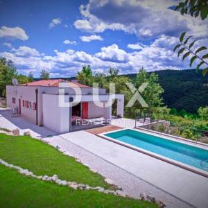 ISTRA, MOTOVUN - Kuća s bazenom na osami