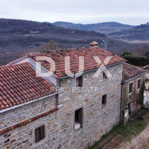 ISTRA, MOTOVUN - Kuća s panoramskim pogledom