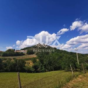 ISTRA, MOTOVUN - Kuća s pogledom na Motovun