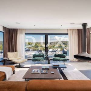 ISTRA, MOTOVUN - Luksuzna vila s pogledom na prirodu!