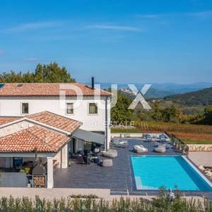 ISTRA, MOTOVUN - Luksuzna vila s pogledom na prirodu!
