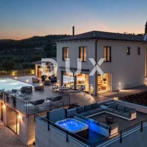 ISTRA, MOTOVUN - Luksuzna vila s pogledom na prirodu!