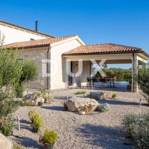 ISTRA, MOTOVUN - Luksuzna vila s pogledom na prirodu!