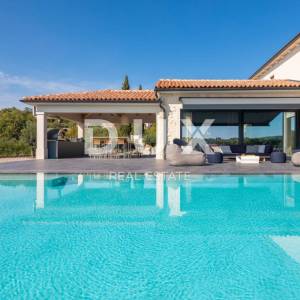 ISTRA, MOTOVUN - Luksuzna vila s pogledom na prirodu!