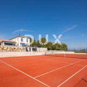 ISTRA, MOTOVUN - Luksuzna vila s pogledom na prirodu!