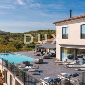 ISTRA, MOTOVUN - Luksuzna vila s pogledom na prirodu!