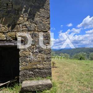 ISTRA, MOTOVUN - Motovunski raj – imanje s pogledom na Butonigu, Učku i tartufarsku šumu