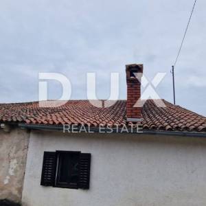 ISTRA, MOTOVUN, OKOLICA - Dvije kuće za adaptaciju s dvorištem