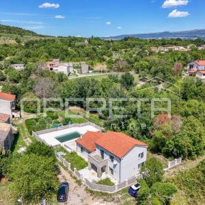 Istra, Motovun okolica- Kamena kuća s bazenom