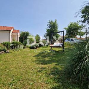 ISTRA, MOTOVUN - Prizemnica na komfornoj okućnici