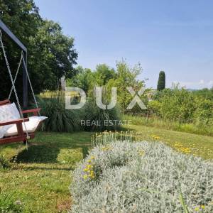 ISTRA, MOTOVUN - Prizemnica na komfornoj okućnici
