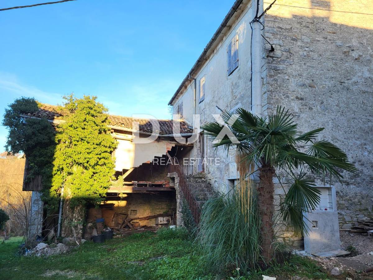 ISTRA, MOTOVUN - Samostojeća starina za adaptaciju