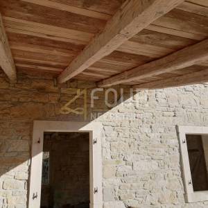 Istra, Motuvun - okolica, imanje s dvije kuće