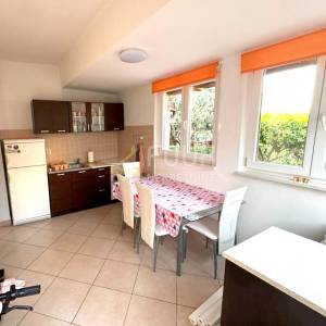 Istra, Novigrad, 1s+db, 44m2, terasa i okućnica