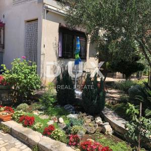 ISTRA, NOVIGRAD - Apartmanska kuća 650m od mora