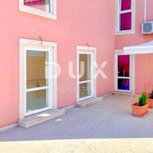 ISTRA, NOVIGRAD- Atraktivan poslovno stambeni prostor 