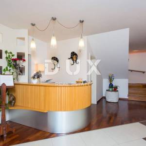 ISTRA, NOVIGRAD - Atraktivni restoran i pansion s uhodanim poslom