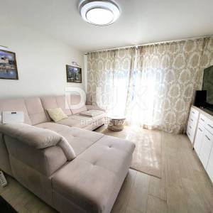 ISTRA, NOVIGRAD - Dvojna kuća udaljena 250 m od mora