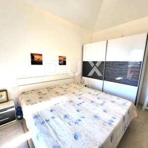 ISTRA, NOVIGRAD - Dvojna kuća udaljena 250 m od mora