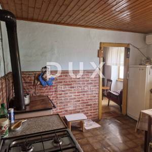 ISTRA, NOVIGRAD - Kamena ljepotica u mirnom naselju