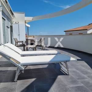 ISTRA, NOVIGRAD - Luksuzan 3S+DB stan s prekrasnim pogledom na more 118m2