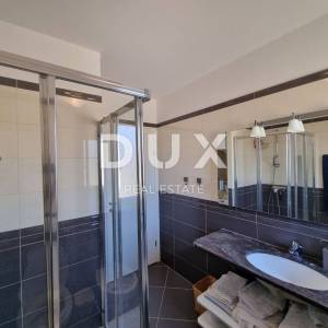 ISTRA, NOVIGRAD - Luksuzan 3S+DB stan s prekrasnim pogledom na more 118m2
