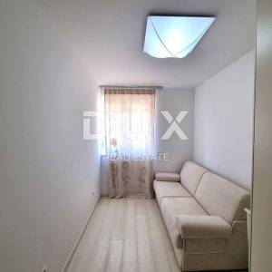 ISTRA, NOVIGRAD - Luksuzan 3S+DB stan s prekrasnim pogledom na more 118m2