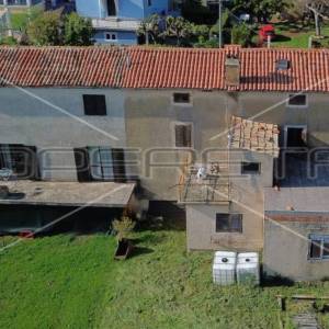 ISTRA, NOVIGRAD (OKOLIC) - Kuća uz more za adaptaciju