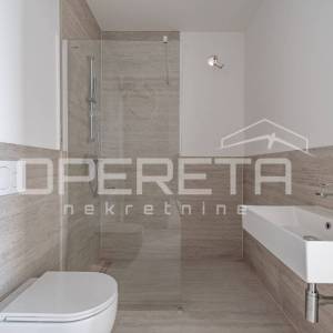 Istra, Novigrad okolica-četrverosobni  stan s pogledom na more