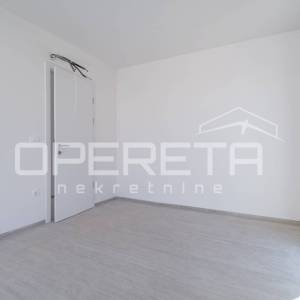 Istra, Novigrad okolica-četverosobni stan u prizemlju s vrtom
