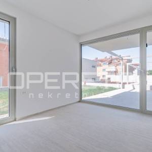Istra, Novigrad okolica, dvosoban stan u prizemlju