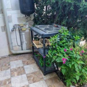 Istra, Novigrad - okolica, stan sa zatvorenom terasom i okućnicom na korištenje