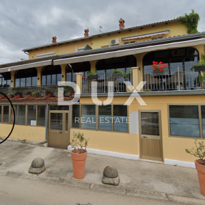 ISTRA, NOVIGRAD - Poslovni prostor prvi red do mora