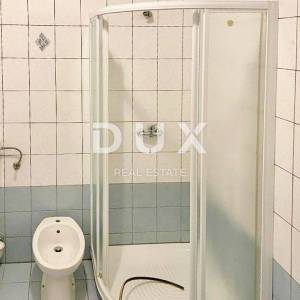 ISTRA, NOVIGRAD- Poslovni prostor na atraktivnoj lokaciji
