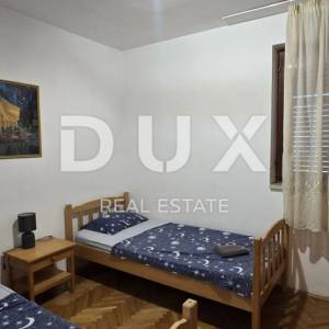ISTRA, NOVIGRAD - Restoran sa stambenom jedinicom, 550 m od prve plaže, pogled na more
