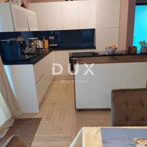 ISTRA, NOVIGRAD - Simpatična dvojna kuća u blizini centra