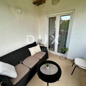 ISTRA, NOVIGRAD – Stan s pogledom na prirodu na odličnoj lokaciji, idealan za mir i privatnost!
