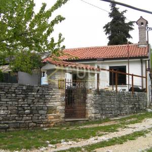Istra, Oprtalj, adaptirana kuća za odmor, 49m2