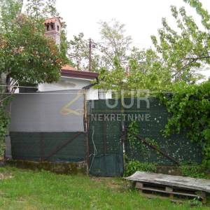 Istra, Oprtalj, adaptirana kuća za odmor, 49m2