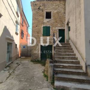 ISTRA, OPRTALJ - Autohtona kamena ljepotica s 3 apartmana