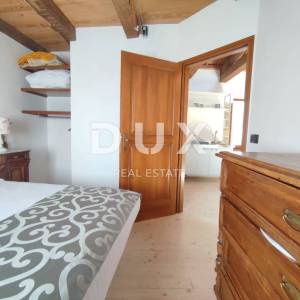 ISTRA, OPRTALJ - Autohtona kamena ljepotica s 3 apartmana