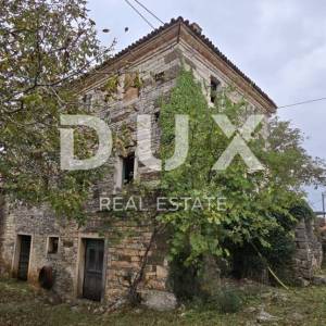 ISTRA, OPRTALJ - Imanje od dvije kuće s pripadajućom okućnicom na ugodnoj lokaciji, prilika!