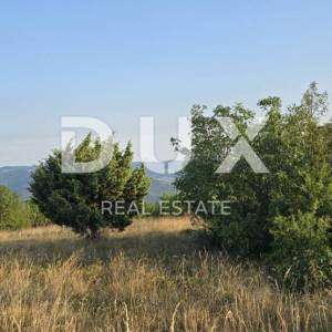 ISTRA, OPRTALJ - Jedinstveni kompleks s otvorenim pogledom